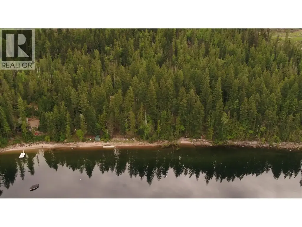 8700 Mabel Lake Road, Lumby